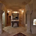 Hotel Mahzen Cave 2*