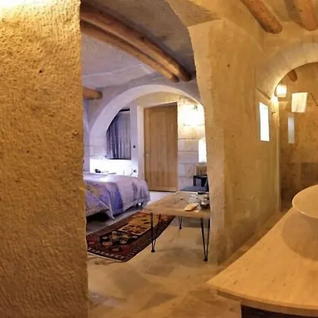 Mahzen Cave Otel