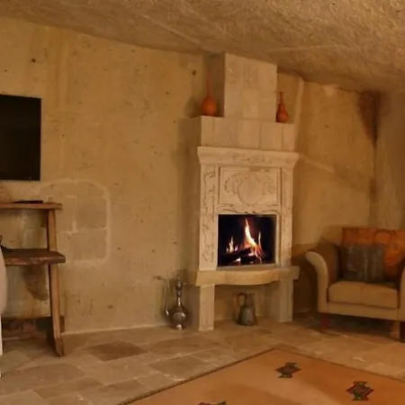 Mahzen Cave Otel Ortahisar