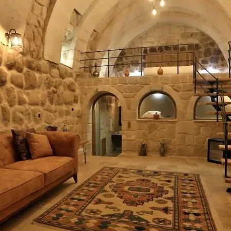 Otel Mahzen Cave 2*