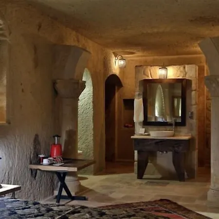 Mahzen Cave Ortahisar