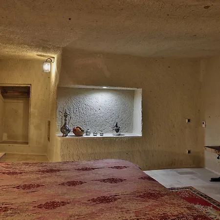 Mahzen Cave