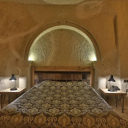 Mahzen Cave Otel Ortahisar