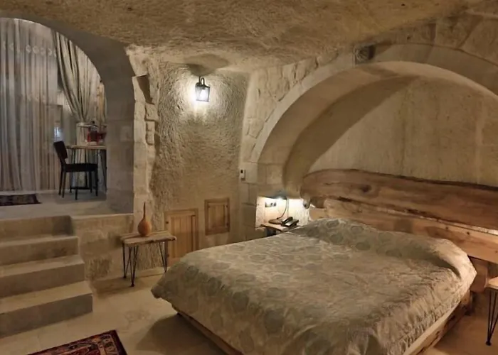 Mahzen Cave Hotel 2*