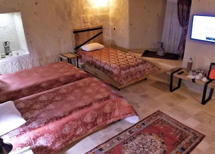 Mahzen Cave Hotel 2*