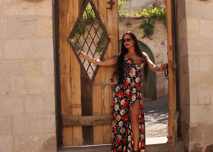 Mahzen Cave Hotel 2*