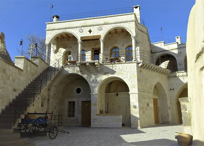 Mahzen Cave Hotel 2*