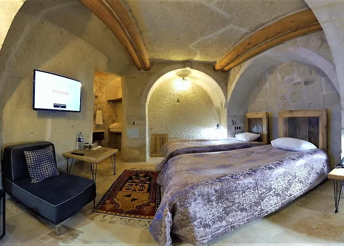 Mahzen Cave Hotel 2*